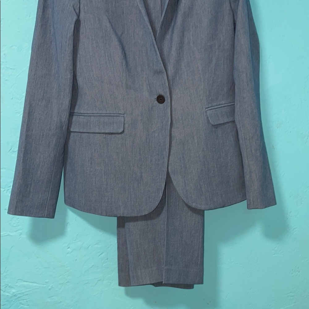 Tahari blazer and pants set - Picture 4 of 10